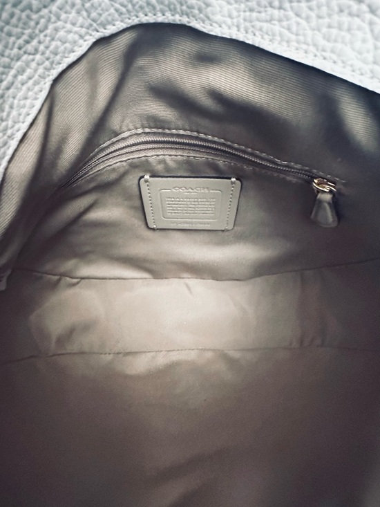 Coach Cream Pebbled Leather Turnlock Shoulder Bag - Picture 6 of 7